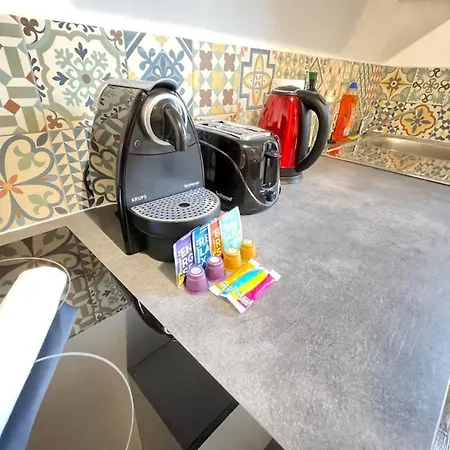 Le Grand Lovely Marseille Centre Wifi Netflix Apartment Marseille